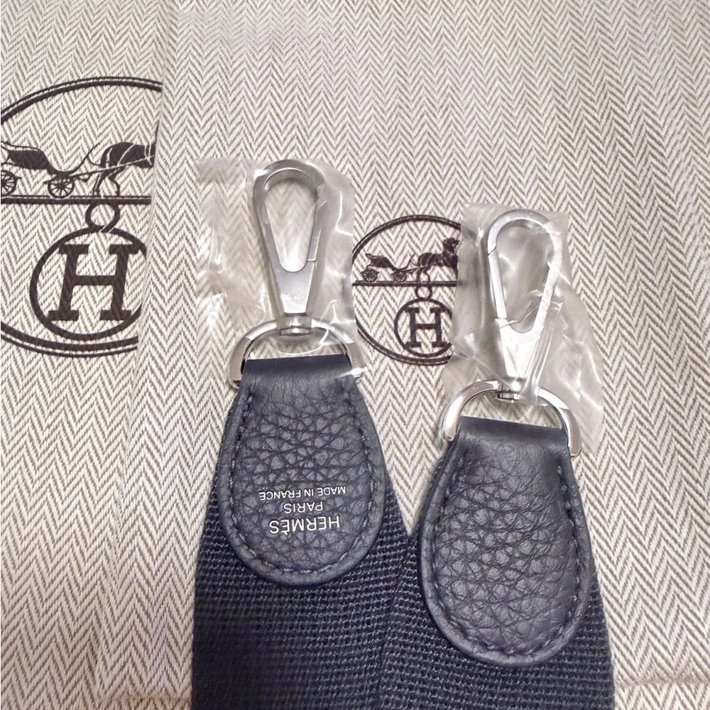 Brand New in Box Hermès Evelyne 23 bag - Picture 5 of 9